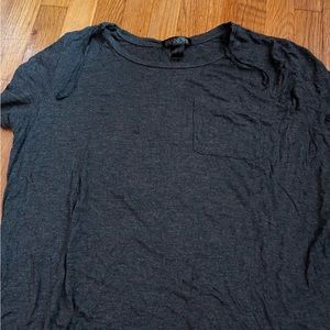Gray pocket t shirt